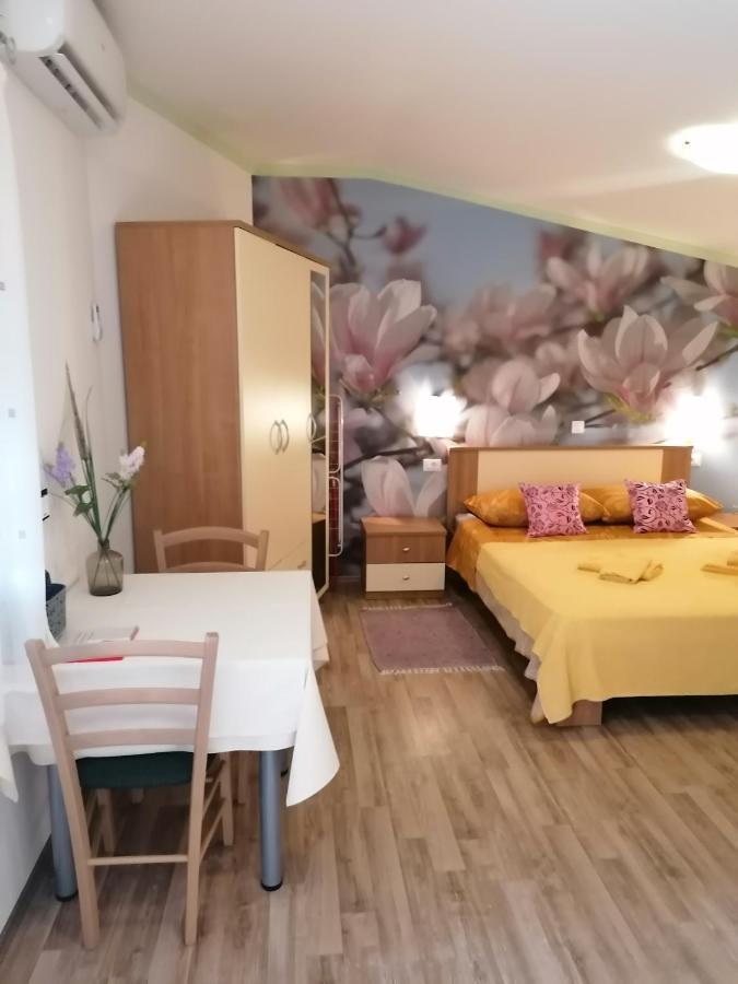Rooms Katarina Kadumi Kültér fotó