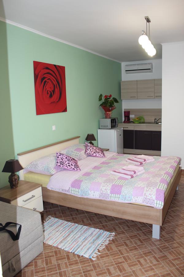 Rooms Katarina Kadumi Kültér fotó