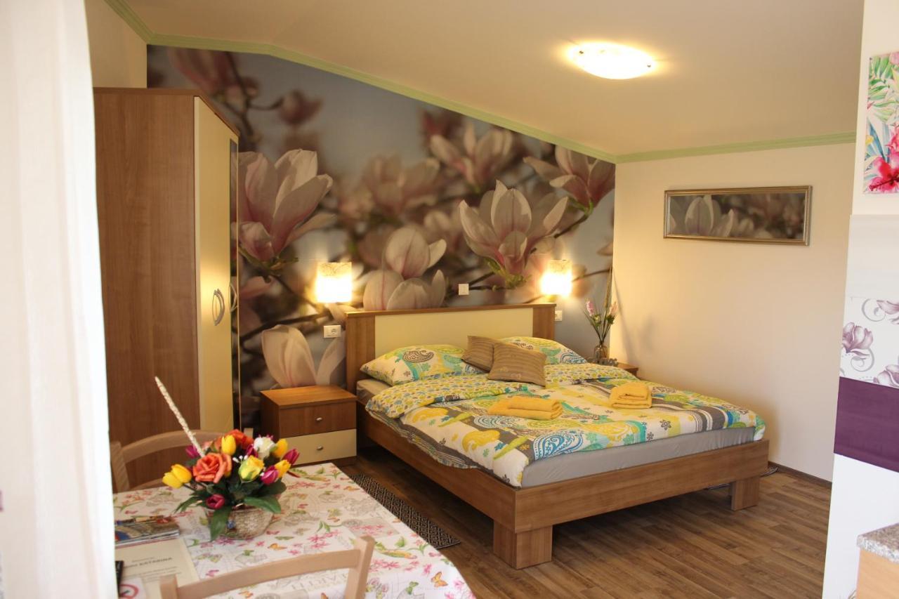 Rooms Katarina Kadumi Kültér fotó